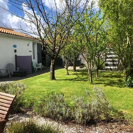 Les Du Roc Bed & Breakfast 3*