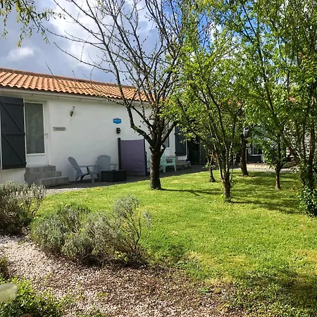 Les Du Roc Bed & Breakfast 3*